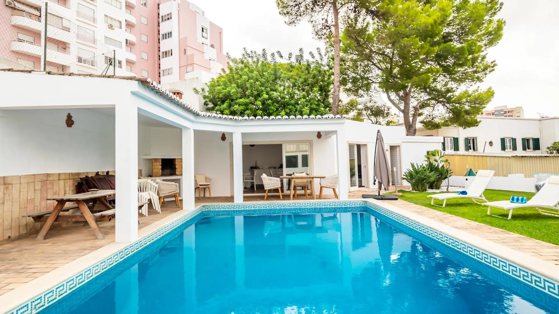 Urban Bliss Guesthouse I FAO Penzion